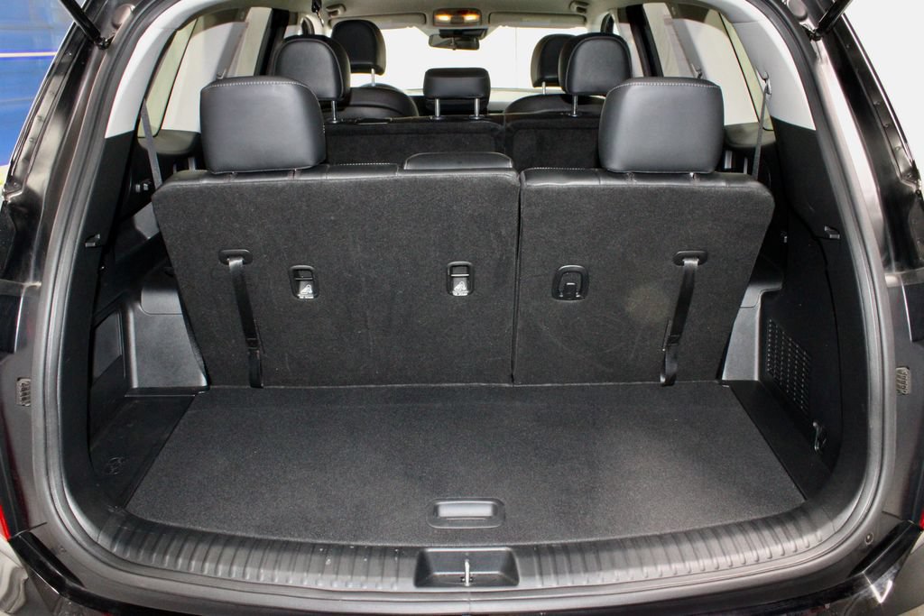 Used 2025 Kia Telluride LX FWD image 14