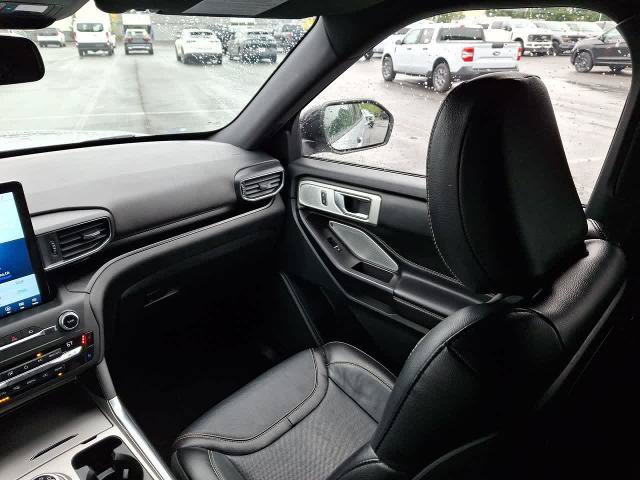 Certified 2020 Ford Explorer ST w/ ST Street Pack AWD/4WD image 11