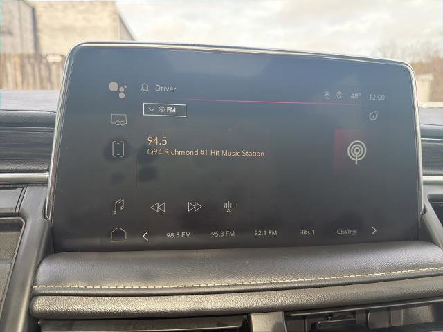 Used 2022 GMC Yukon SLT w/ SLT Premium Package image 13