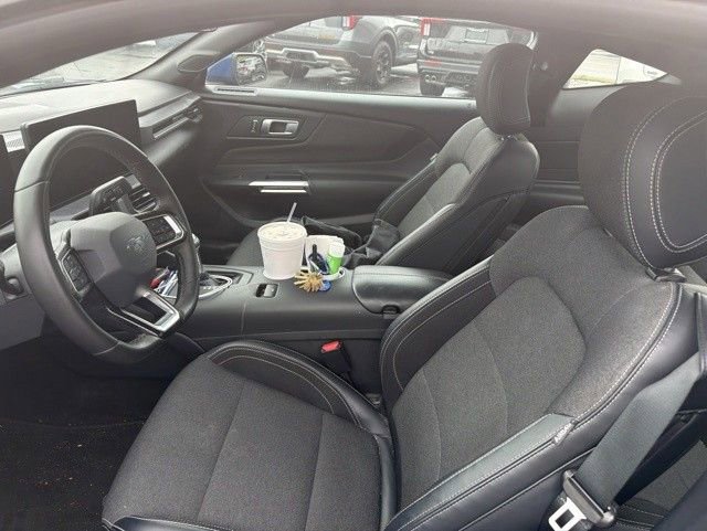Certified 2024 Ford Mustang Coupe RWD image 8