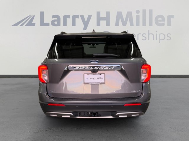 Certified 2023 Ford Explorer XLT w/ Equipment Group 202A image 4