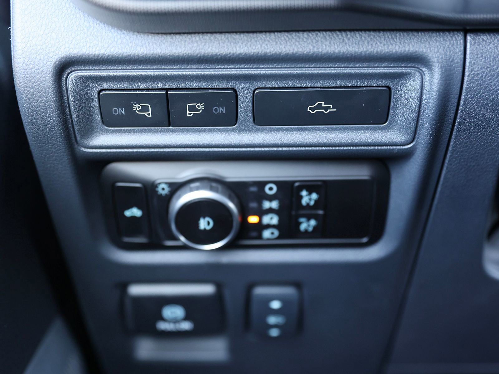 Certified 2023 Ford F150 Platinum w/ Equipment Group 701A High image 35