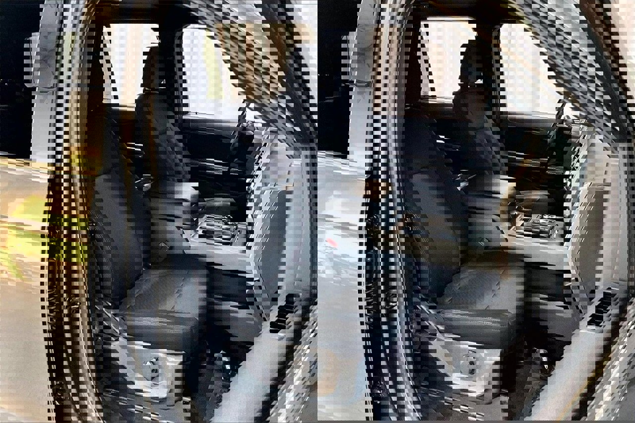 Certified 2021 Ford Expedition XLT image 10