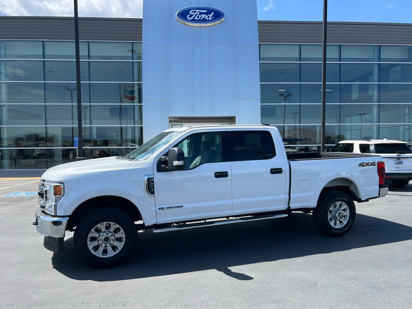Certified 2022 Ford F350 XLT AWD/4WD image 1