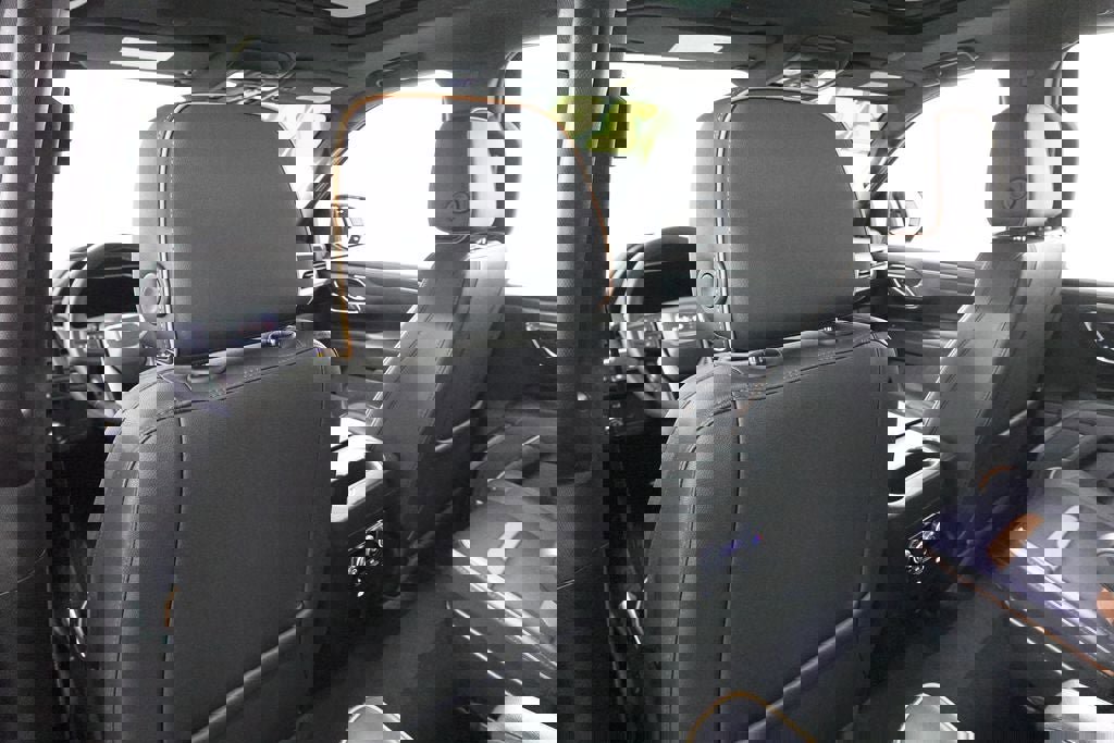 Used 2024 GMC Yukon AT4 w/ Technology Package image 26