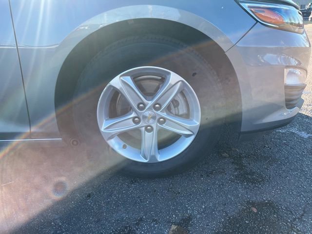 Used 2024 Chevrolet Malibu LS image 2