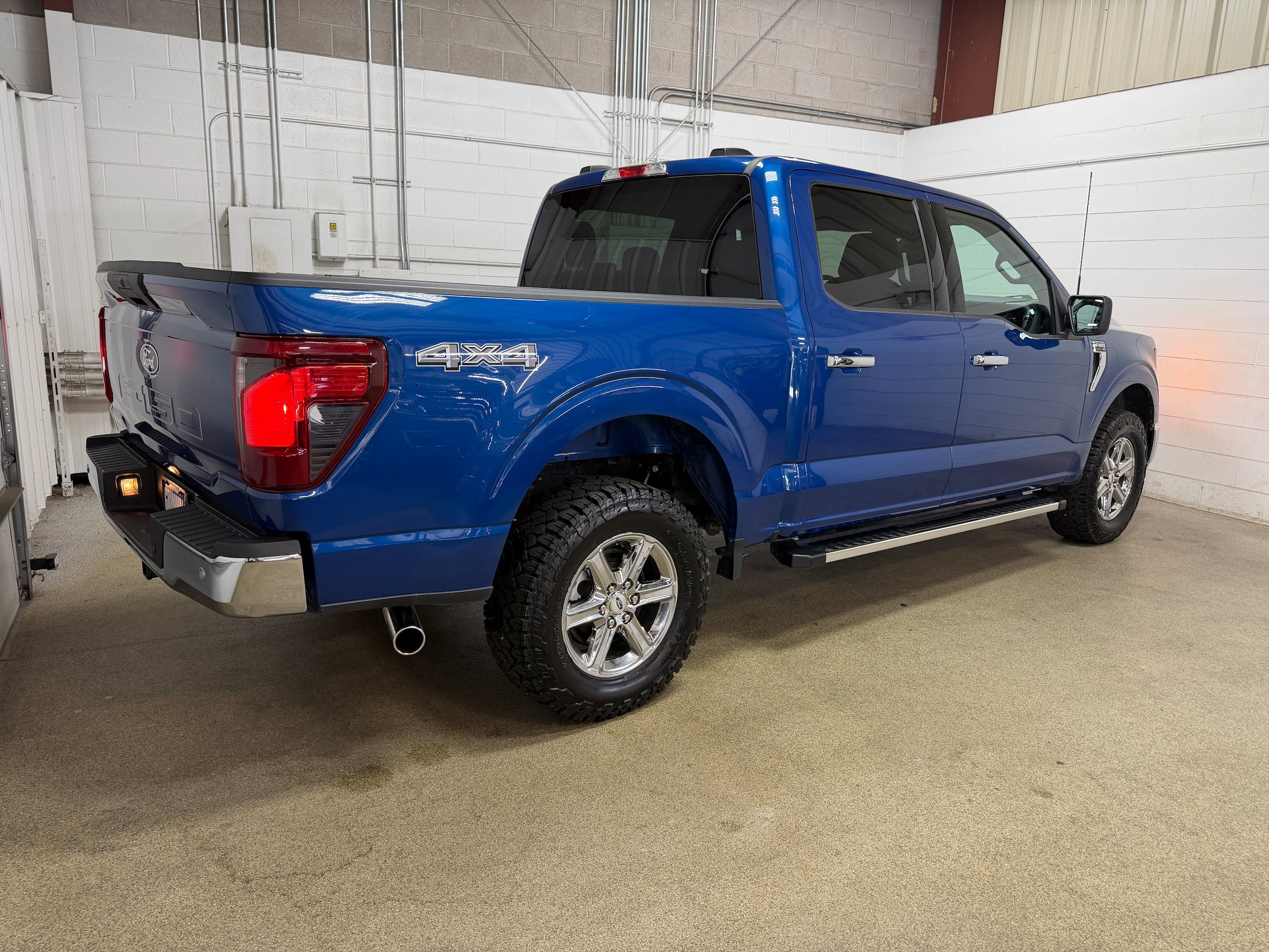 Certified 2025 Ford F150 XLT w/ Equipment Group 301A Standard AWD/4WD image 9