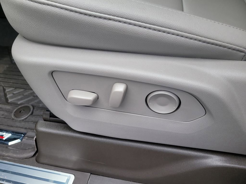 Used 2026 Chevrolet Silverado 1500 LTZ image 18