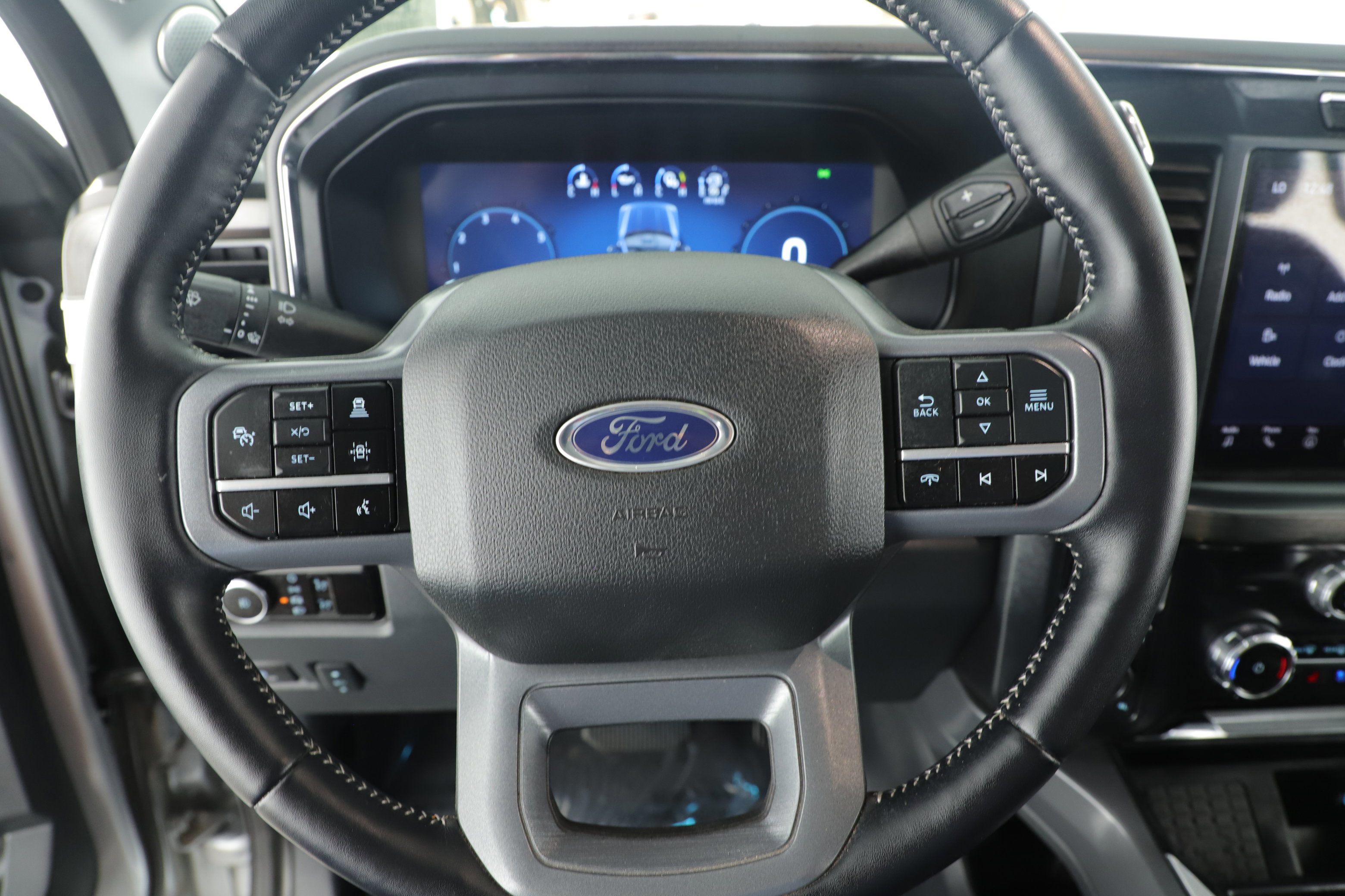 Certified 2024 Ford F350 Lariat w/ Lariat Ultimate Package image 18