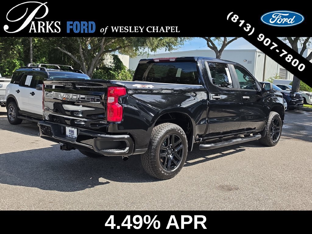 Used 2024 Chevrolet Silverado 1500 Custom w/ Turbomax Blackout Package AWD/4WD image 5