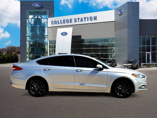 Certified 2018 Ford Fusion SE w/ Equipment Group 201A image 5