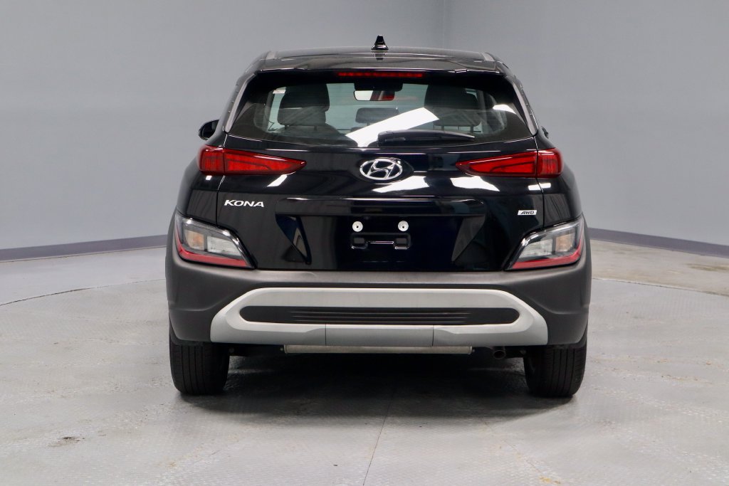 Used 2023 Hyundai Kona SE w/ Cargo Package AWD/4WD image 9