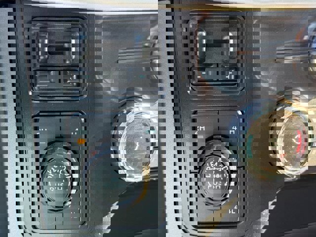 Certified 2022 Ford F150 XLT w/ Equipment Group 302A High image 31