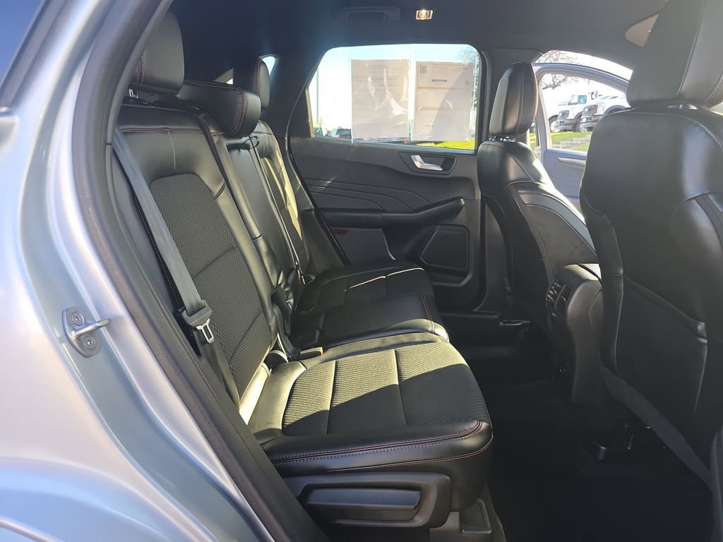 Certified 2023 Ford Escape ST-Line Elite AWD/4WD image 42