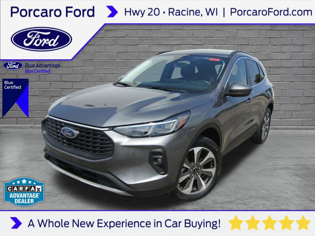 Certified 2025 Ford Escape Platinum AWD/4WD image 1