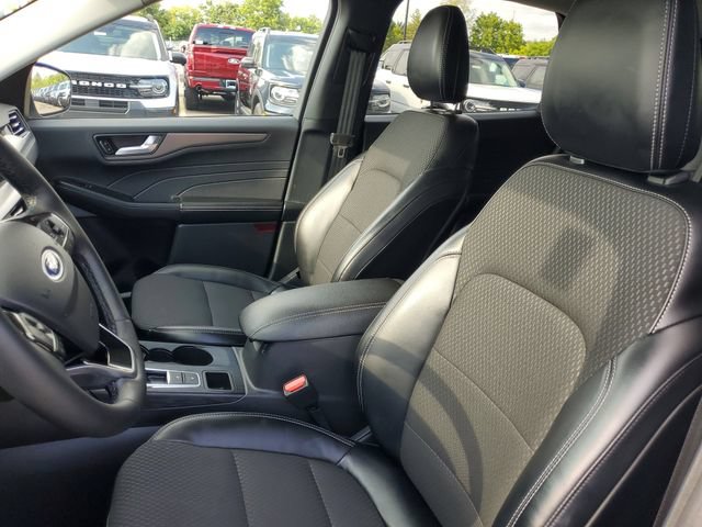 Certified 2024 Ford Escape SE FWD image 5