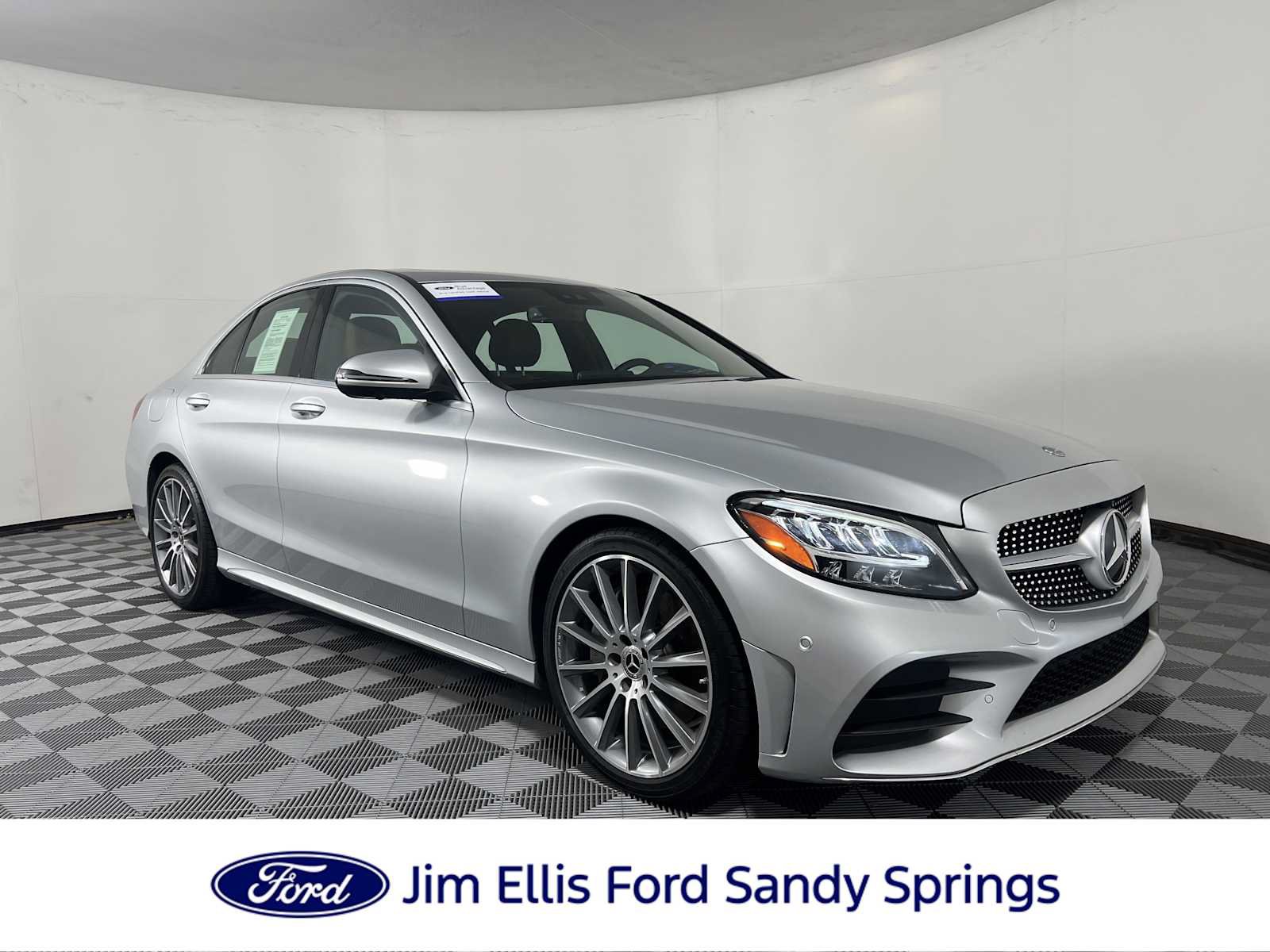 Used 2020 Mercedes-Benz C 300 Sedan image 2