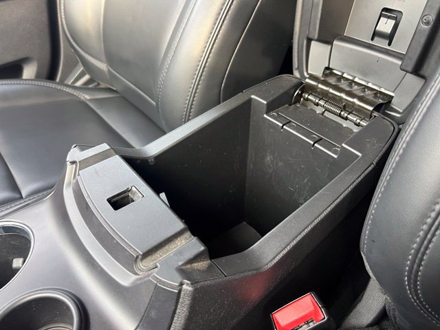Certified 2019 Ford Explorer XLT w/ Equipment Group 202A FWD image 17