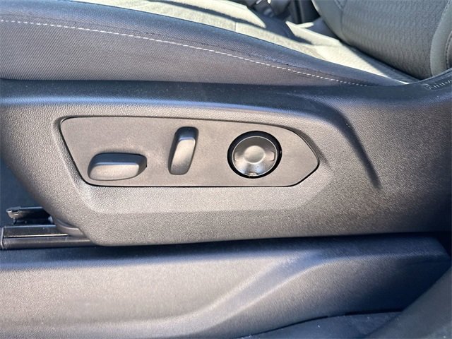 Used 2022 Chevrolet Silverado 1500 Custom image 18