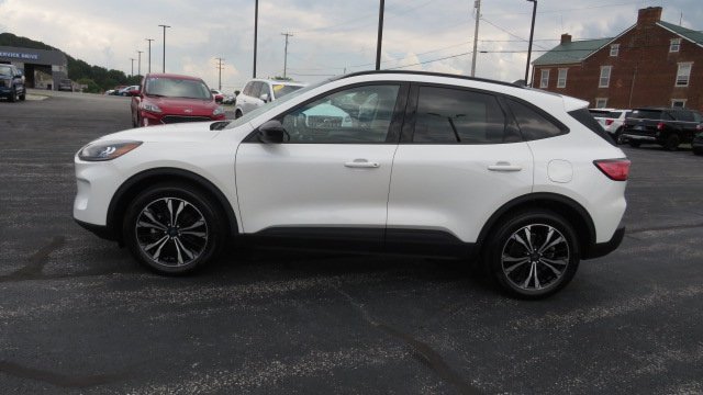 Certified 2022 Ford Escape SE w/ SE Sport Appearance Package video 2