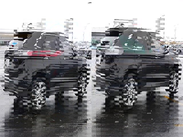 Certified 2024 Ford Edge Titanium image 2