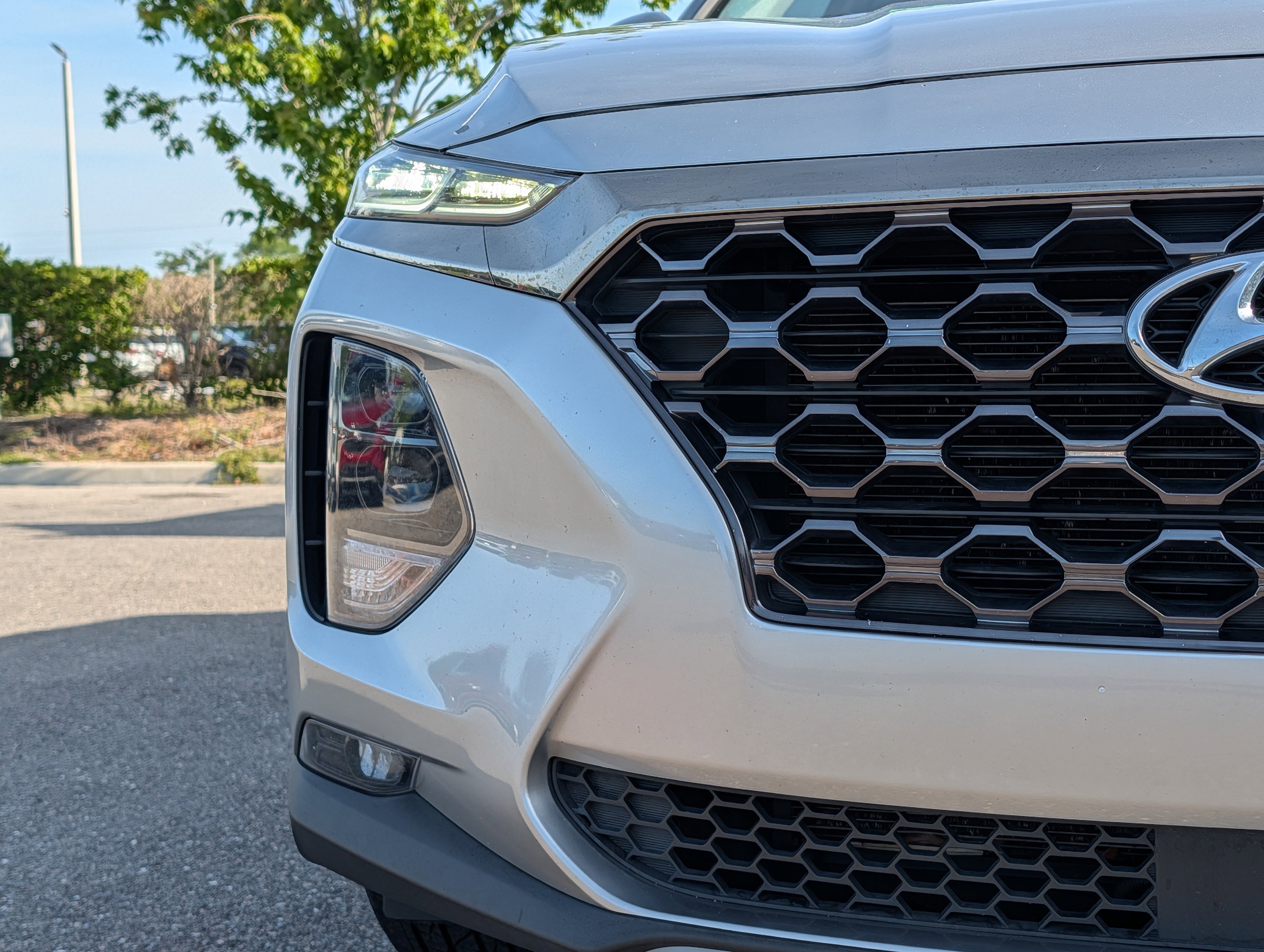 Used 2020 Hyundai Santa Fe Limited FWD image 9