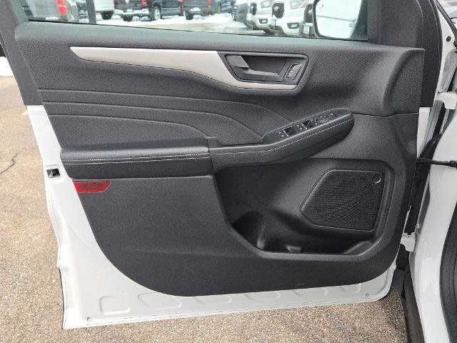 Certified 2022 Ford Escape SE w/ SE Sport Appearance Package image 17