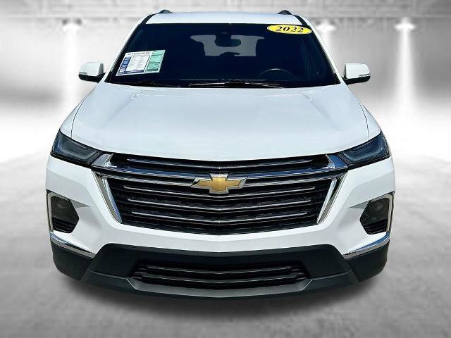 Used 2022 Chevrolet Traverse LT FWD image 2