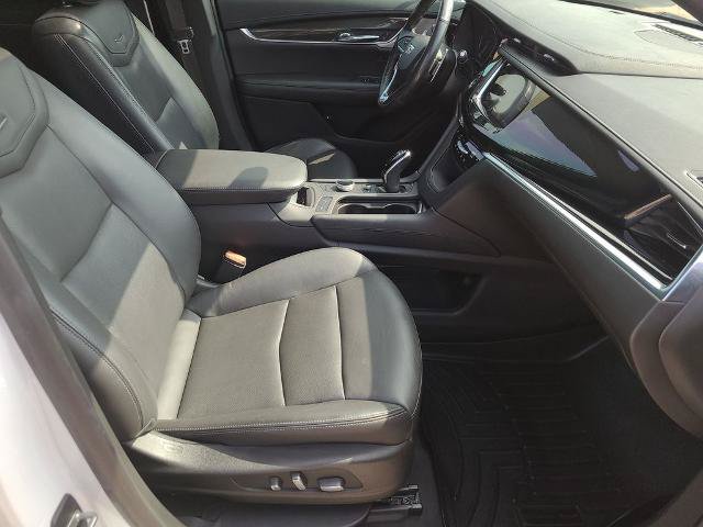 Used 2021 Cadillac XT6 Sport w/ LPO, ONYX Package AWD/4WD image 12