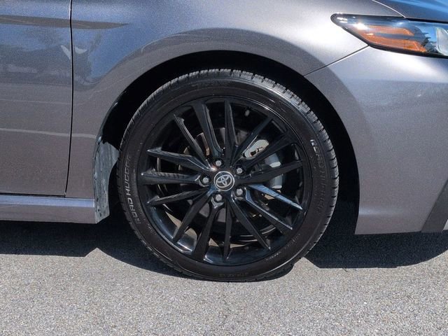 Used 2021 Toyota Camry XSE image 11