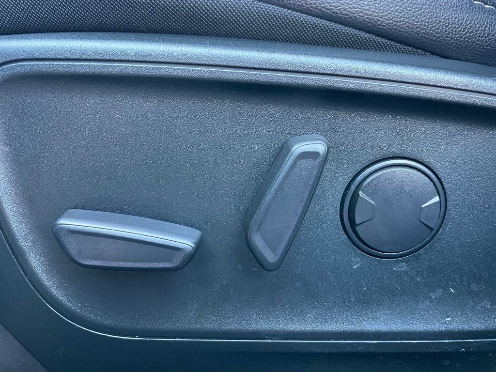 Certified 2022 Ford Escape SEL image 19