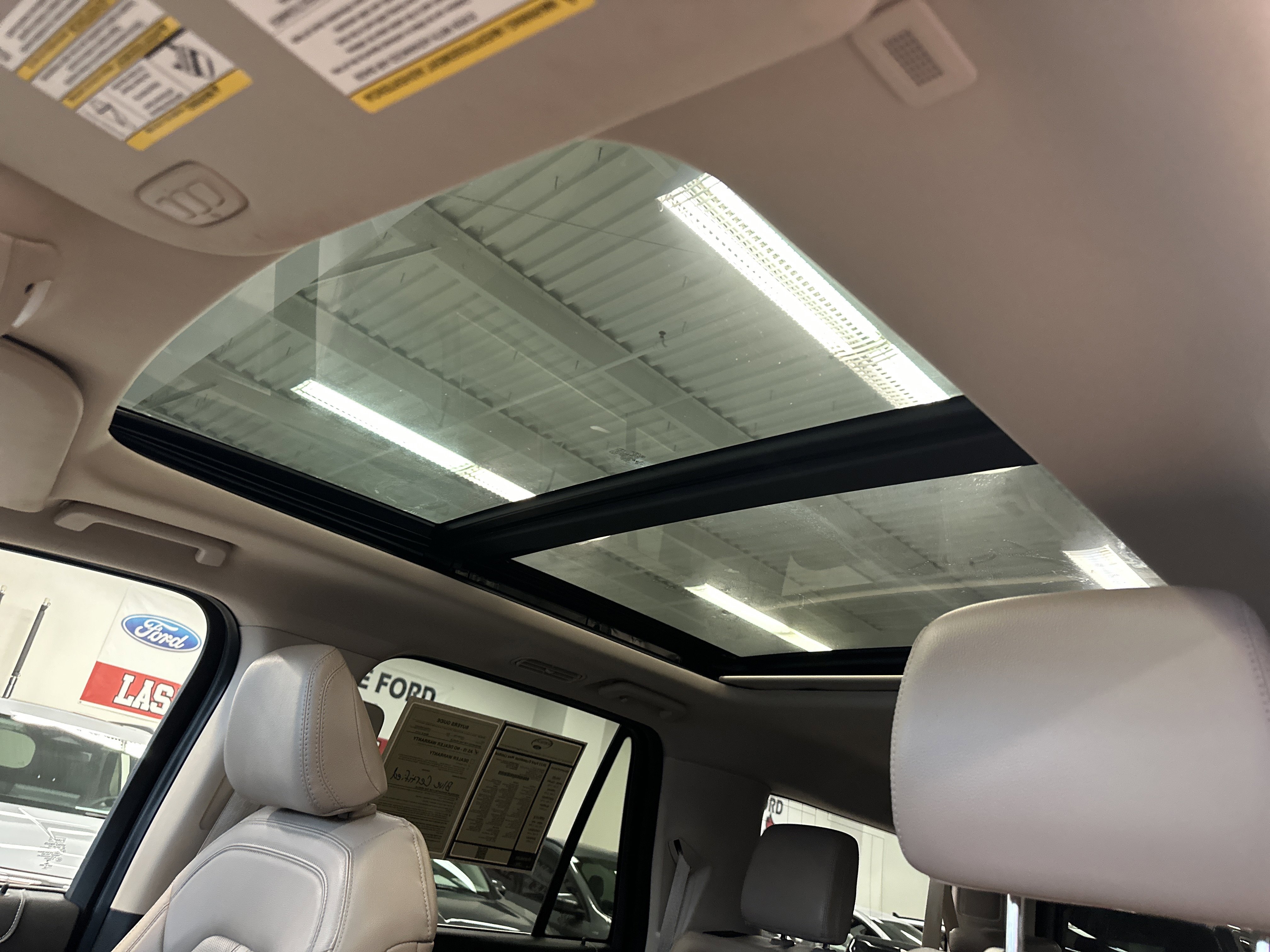 Certified 2022 Ford Expedition Max Limited image 4