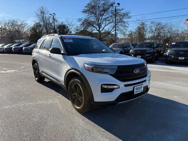 Certified 2022 Ford Explorer XLT w/ Equipment Group 202A image 22