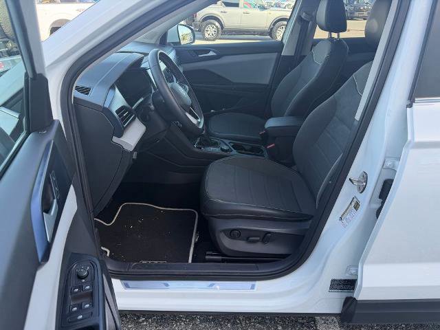 Used 2023 Volkswagen Taos SE AWD/4WD image 11