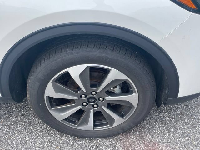 Certified 2024 Ford Escape Platinum AWD/4WD image 4
