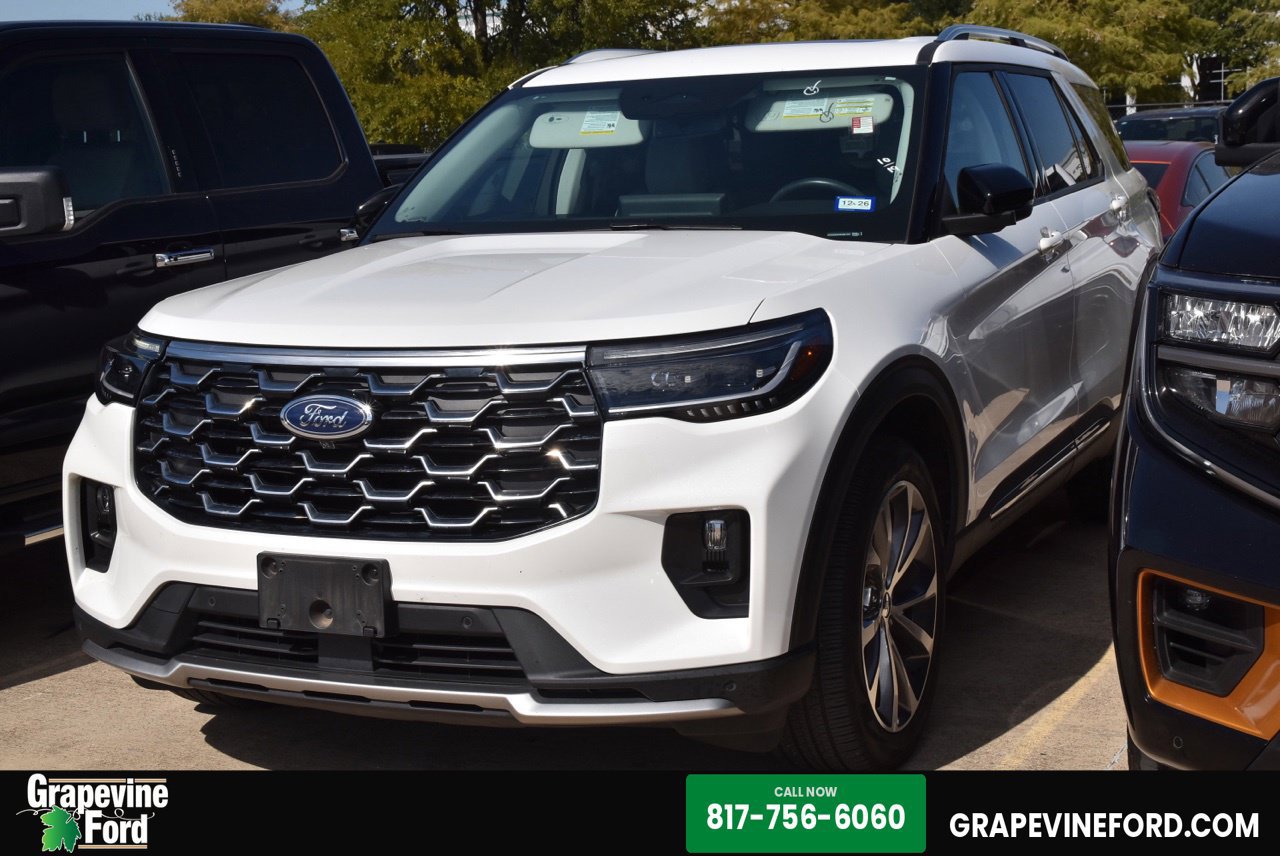Certified 2025 Ford Explorer Platinum w/ Ultimate Package AWD/4WD image 1