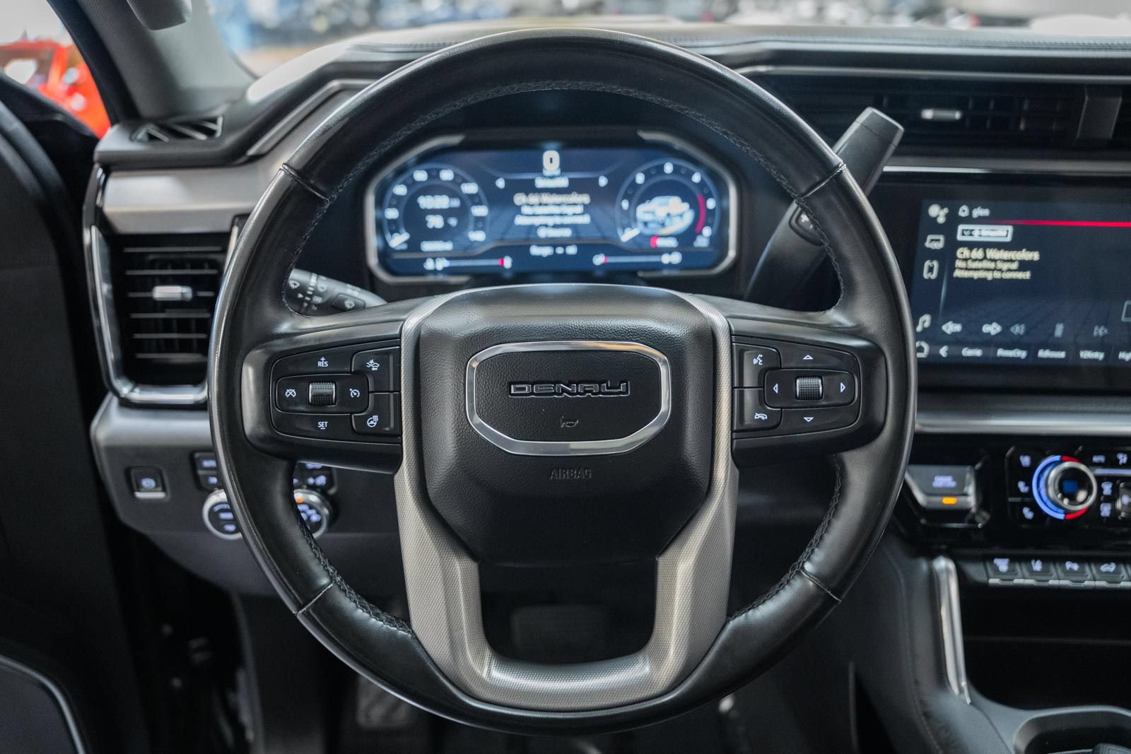 Used 2024 GMC Sierra 2500 Denali AWD/4WD image 31