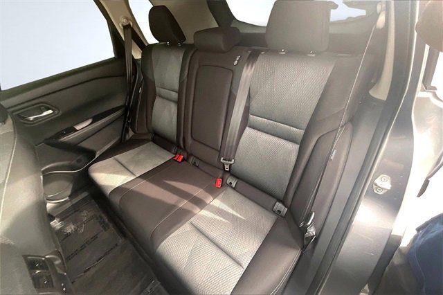 Used 2025 Nissan Rogue SV image 24