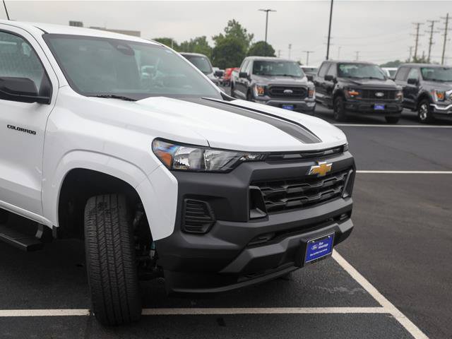 Used 2026 Chevrolet Colorado W/T AWD/4WD image 6