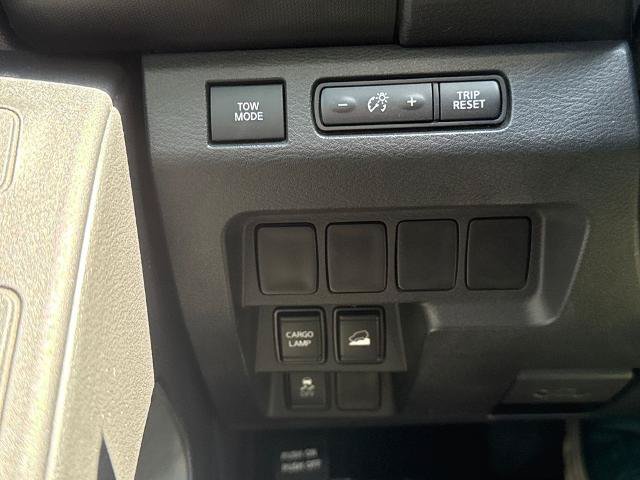 Used 2022 Nissan Frontier SV AWD/4WD image 24