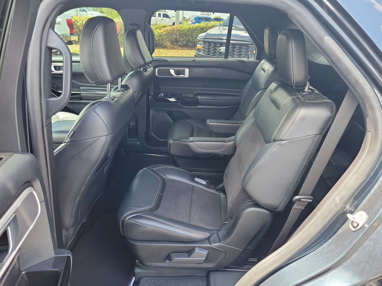 Certified 2022 Ford Explorer ST w/ ST Street Pack RWD image 11