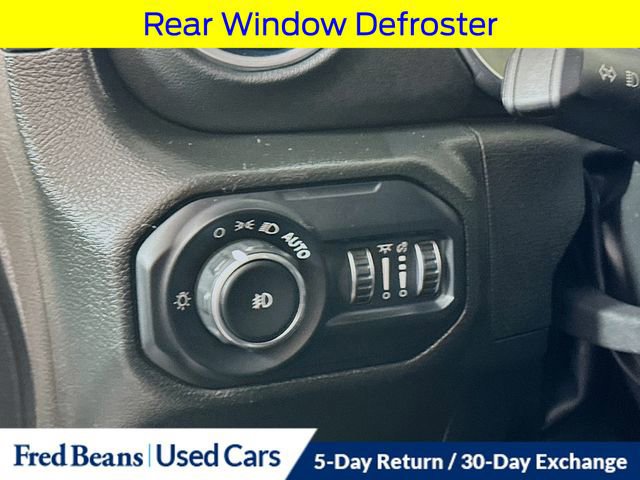 Used 2022 Jeep Wrangler Unlimited Sahara w/ Cold Weather Group image 14