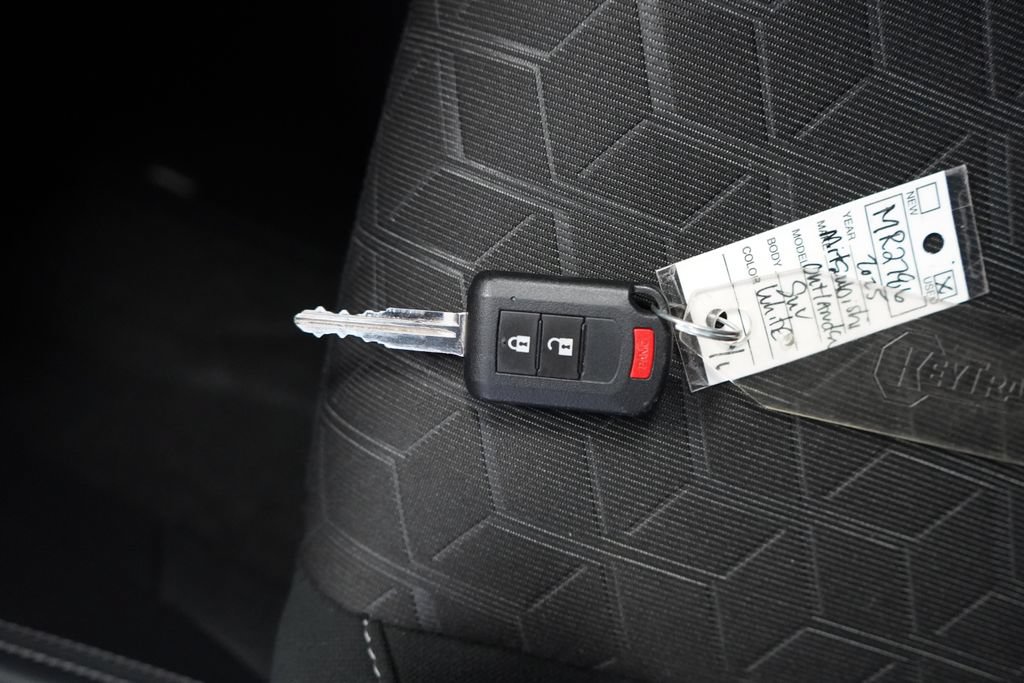 Used 2025 Mitsubishi Outlander Sport ES AWD/4WD image 39