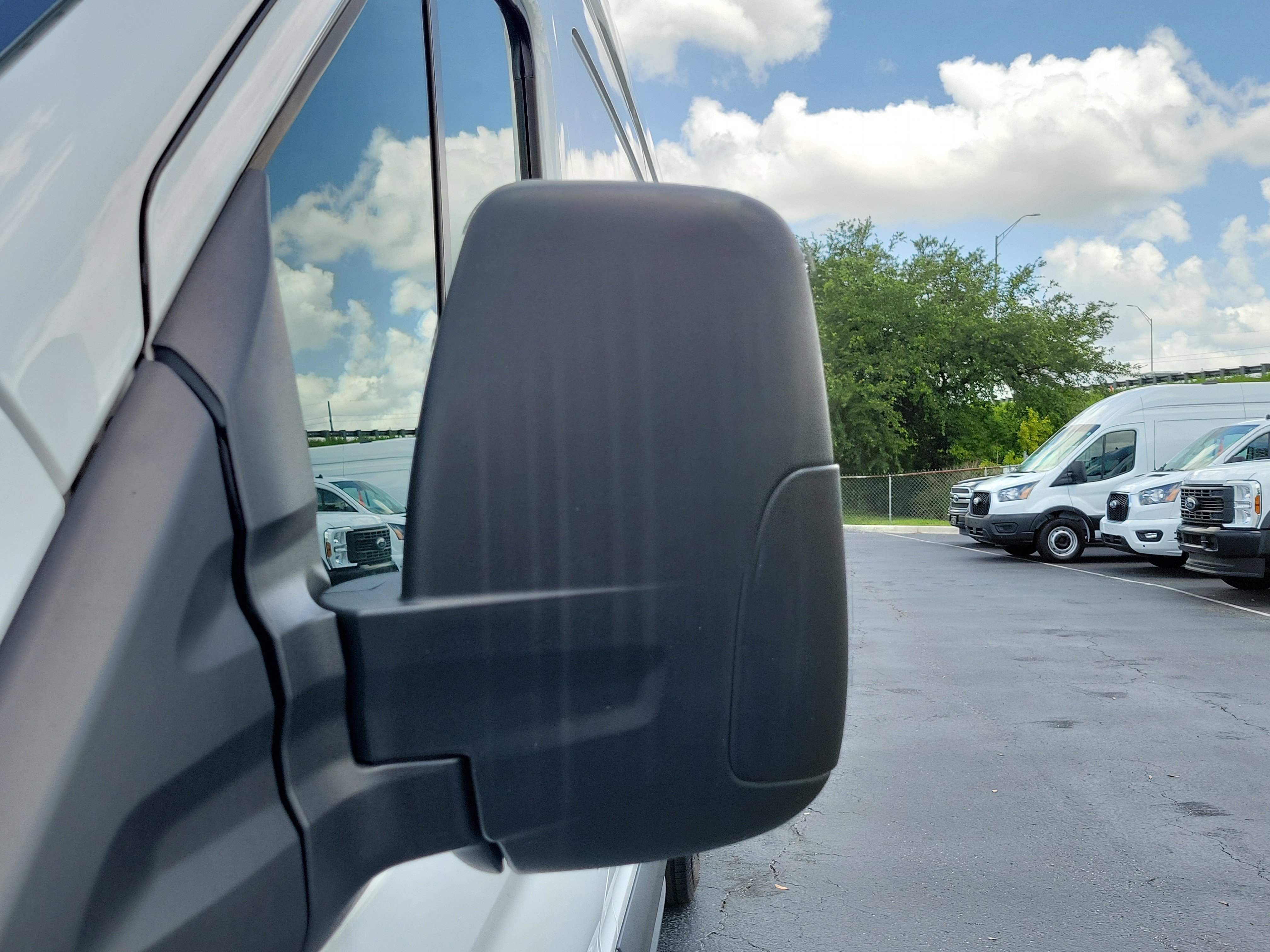 Certified 2025 Ford Transit 250 148 High Roof Extended RWD image 4