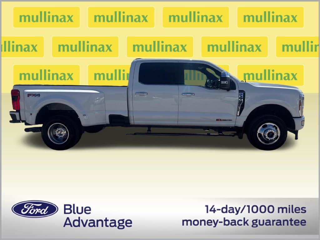 Certified 2024 Ford F350 Platinum w/ FX4 Off-Road Package AWD/4WD image 2