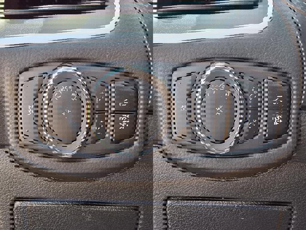 Certified 2023 Ford Edge SEL w/ Convenience Package image 17