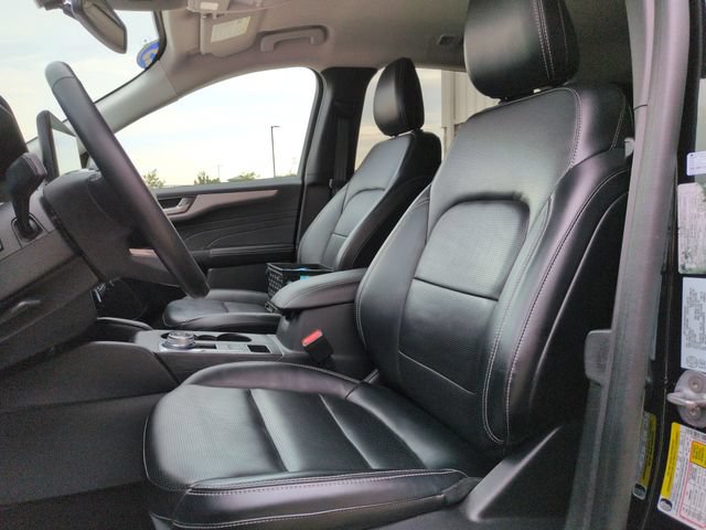 Certified 2023 Ford Escape Platinum AWD/4WD image 24