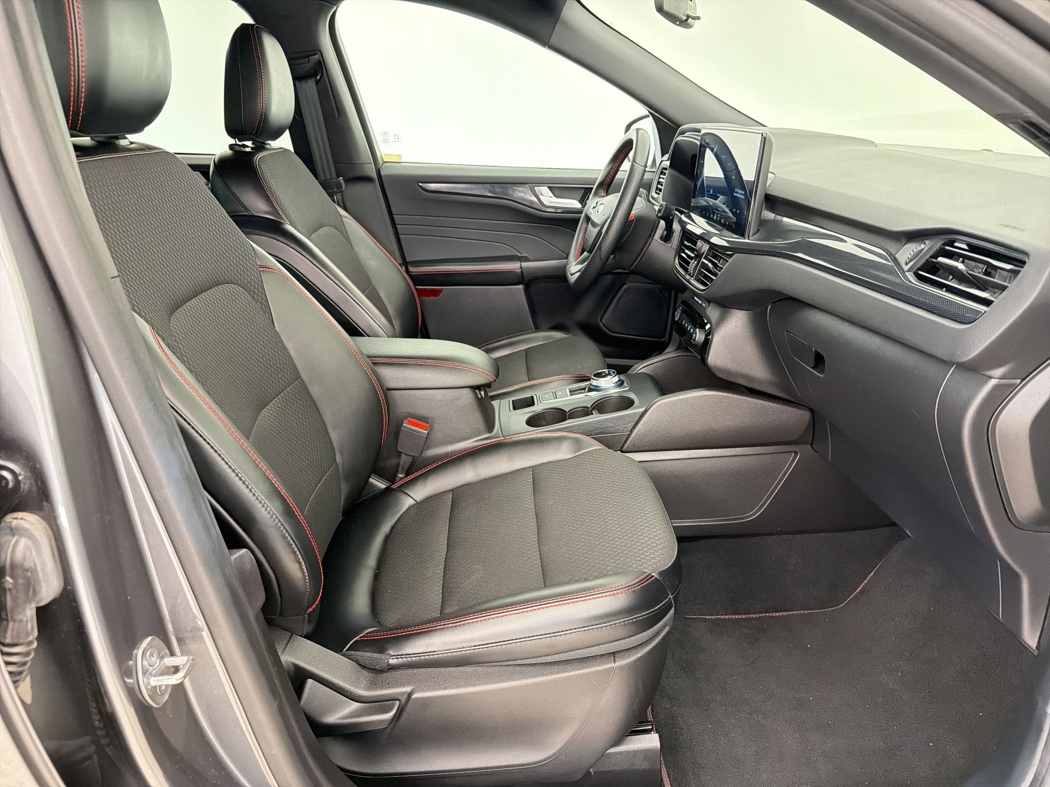 Certified 2023 Ford Escape ST-Line w/ Tech Pack #1 image 29