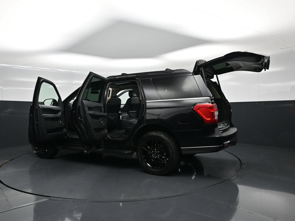 Certified 2024 Ford Expedition XLT AWD/4WD image 32