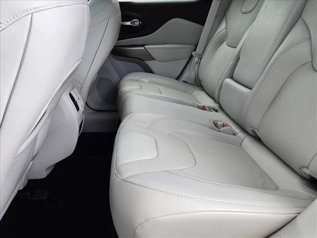Used 2021 Jeep Cherokee Latitude Lux FWD image 18